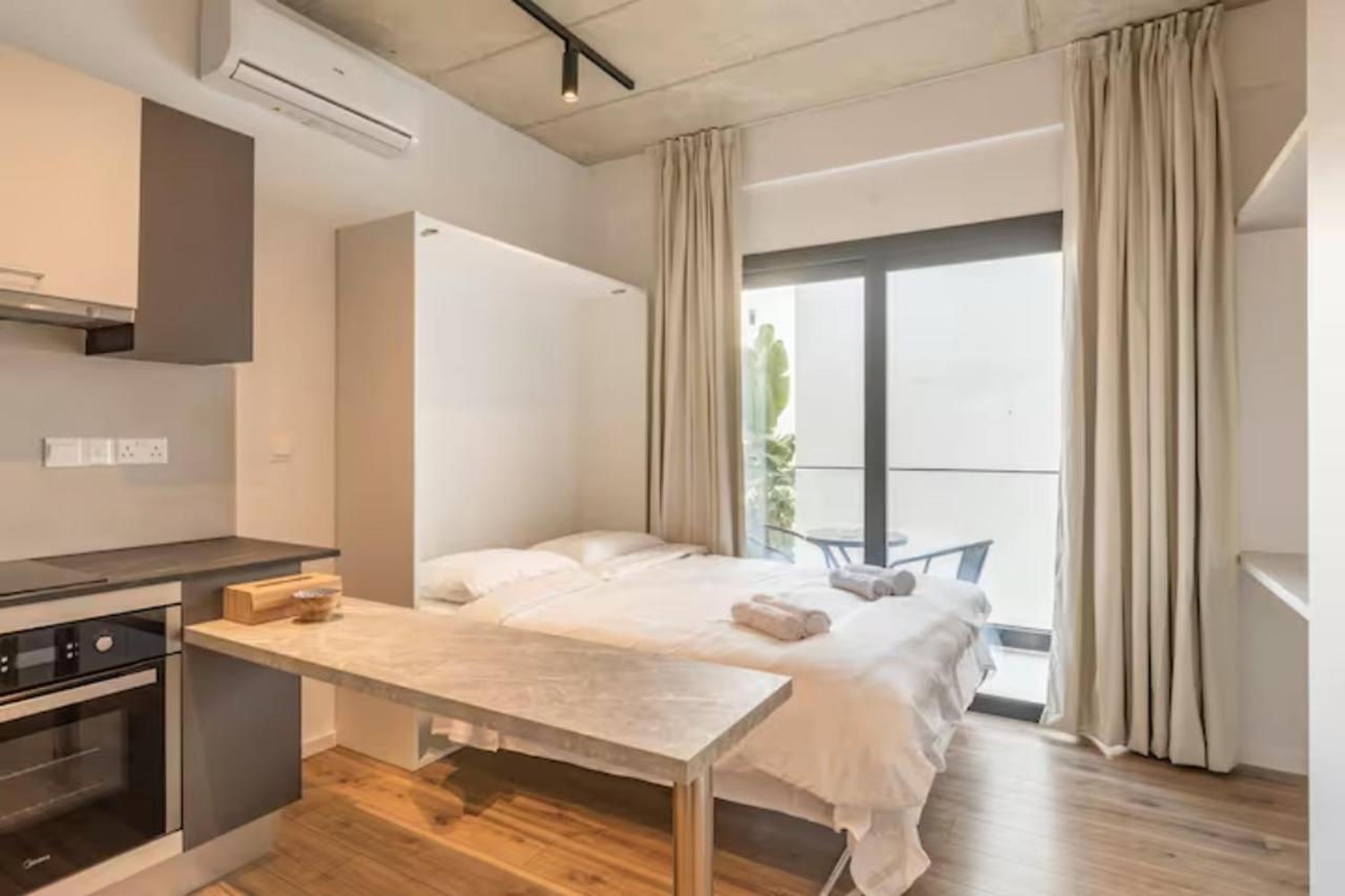 Yamas Urban Living Spiridonos Apartment ลิมาซอล ภายนอก รูปภาพ