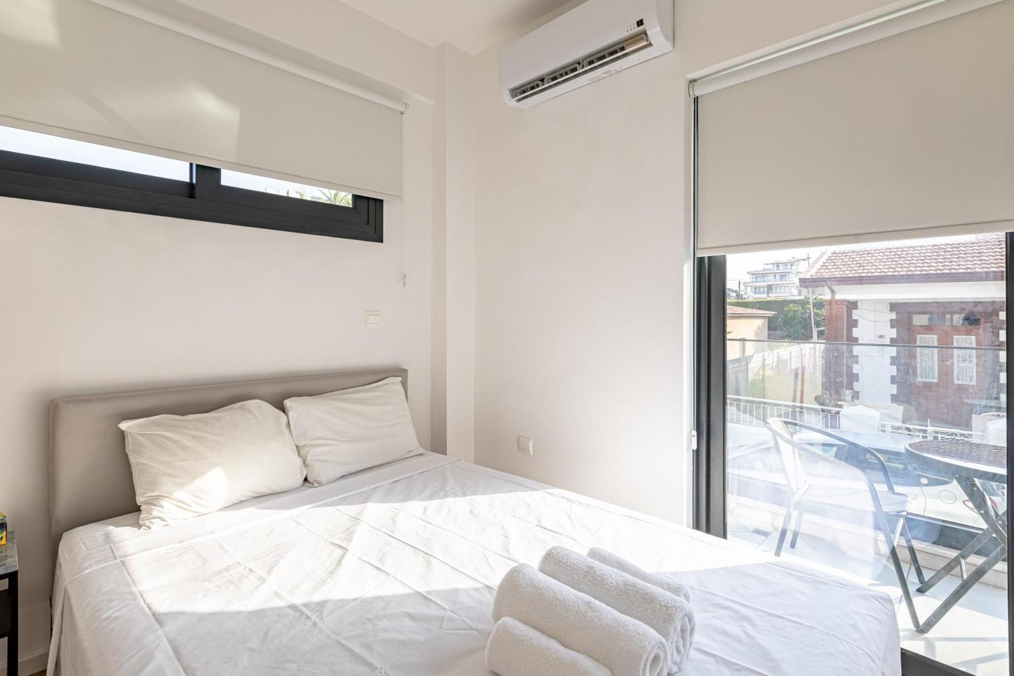 Yamas Urban Living Spiridonos Apartment ลิมาซอล ภายนอก รูปภาพ