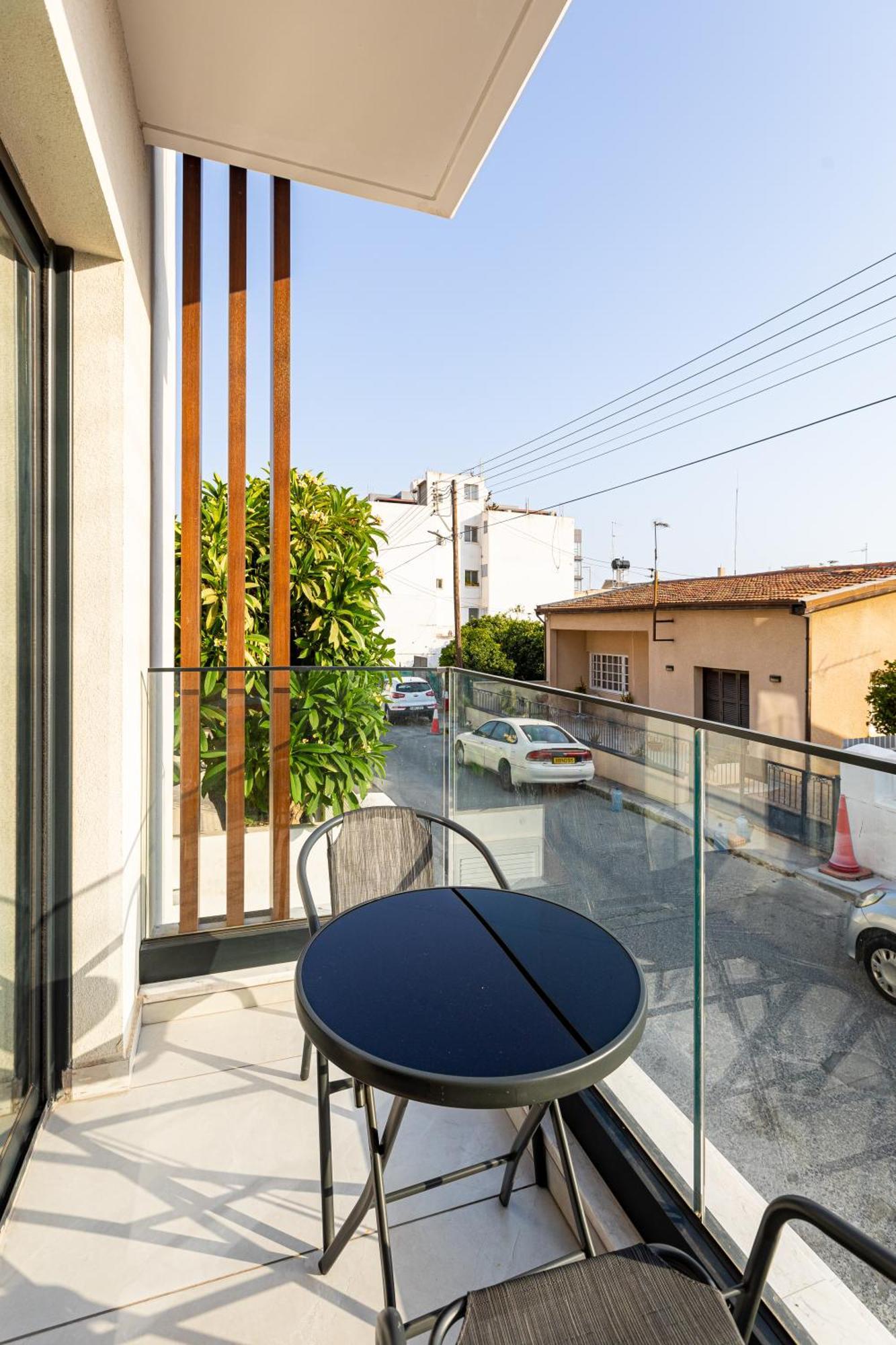 Yamas Urban Living Spiridonos Apartment ลิมาซอล ภายนอก รูปภาพ