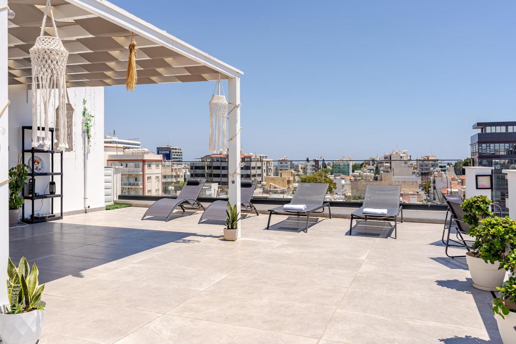 Yamas Urban Living Spiridonos Apartment ลิมาซอล ภายนอก รูปภาพ