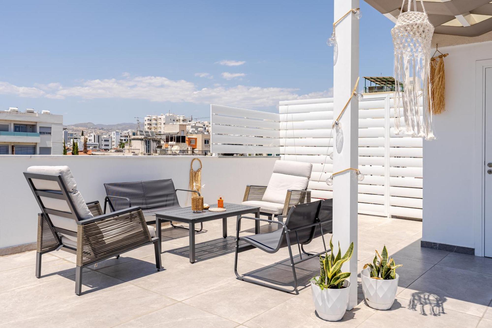 Yamas Urban Living Spiridonos Apartment ลิมาซอล ภายนอก รูปภาพ