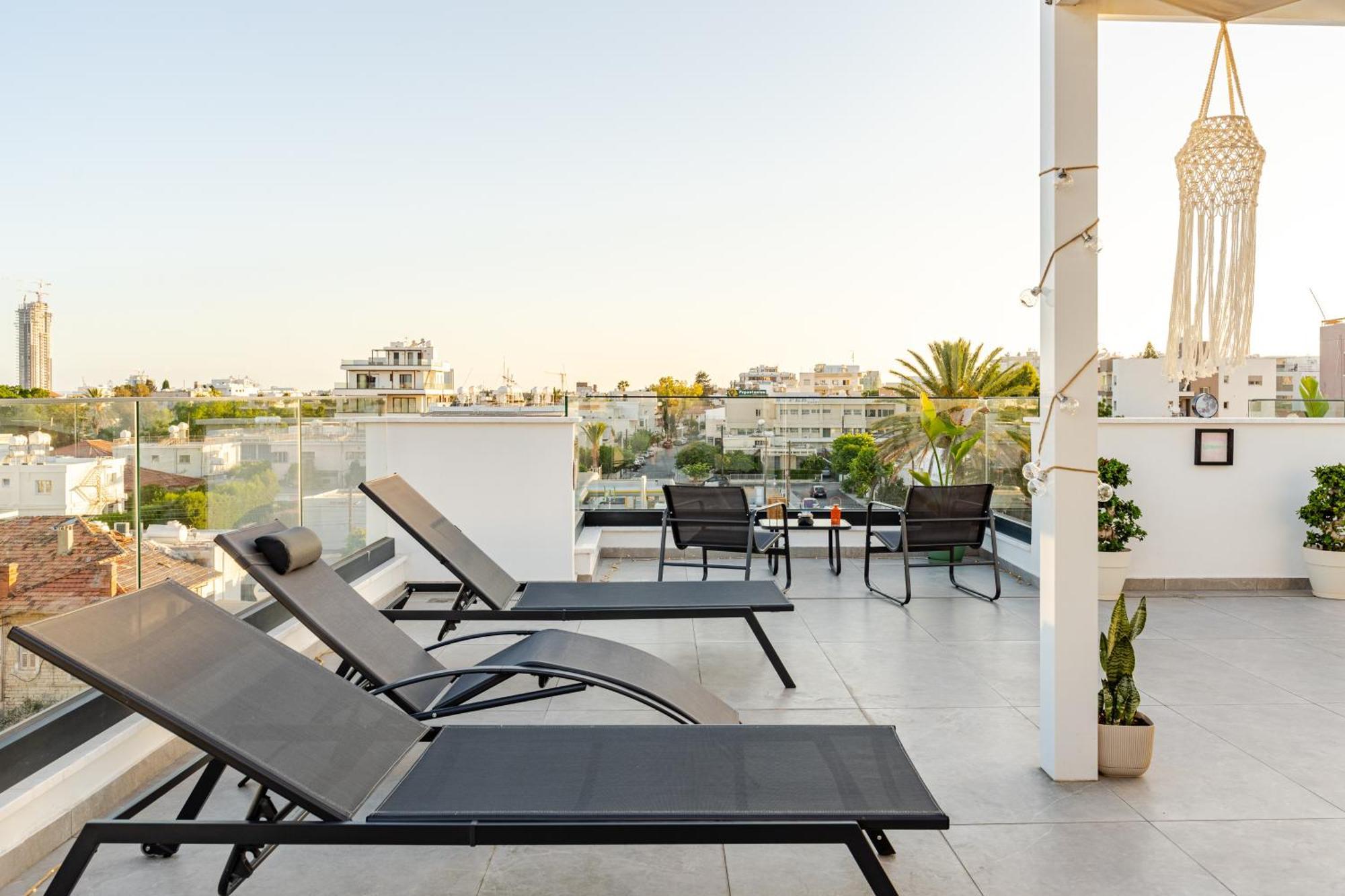 Yamas Urban Living Spiridonos Apartment ลิมาซอล ภายนอก รูปภาพ